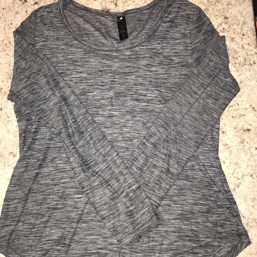 Yogalicious heather grey top